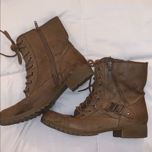 combat boots